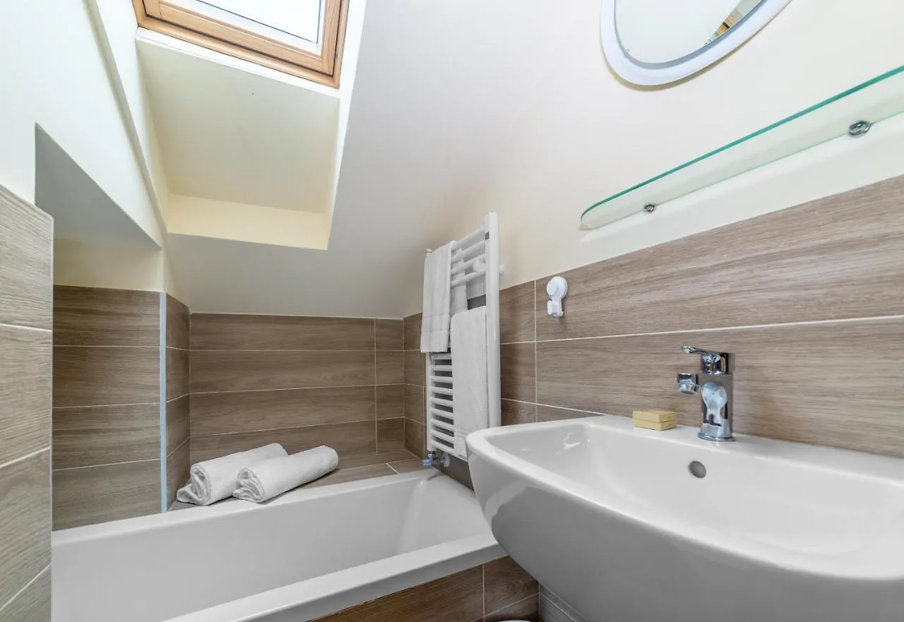 Brera - Sella Charme Apartment Castle View Milan