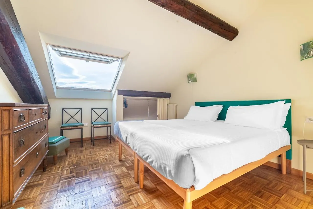 Brera - Sella Charme Apartment Castle View Milan Italy