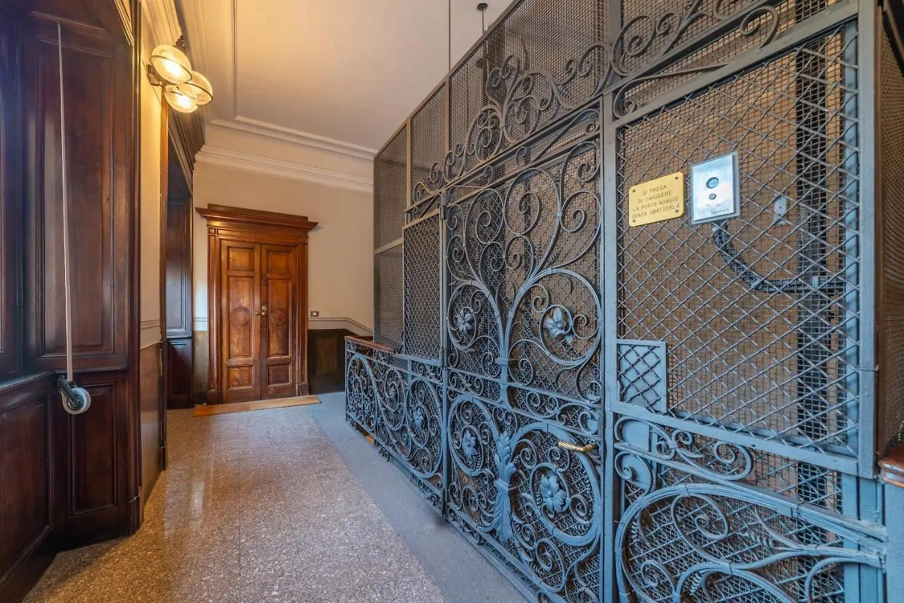 Brera - Sella Charme Apartment Castle View Milan